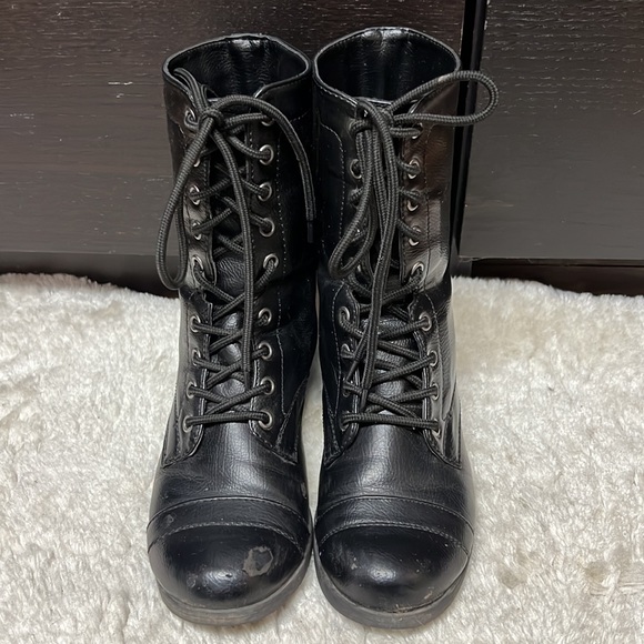 Women’s boots - Picture 3 of 9